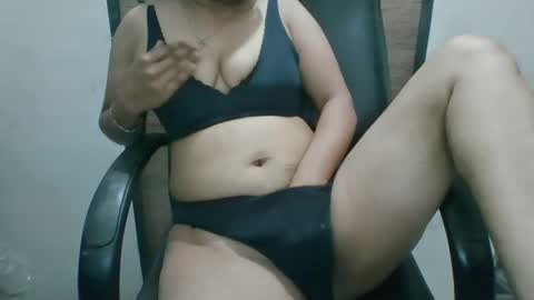 Snapshot of anamikaa_love chatting on 04-09-26, 05:07 Anamika online show from 04-09-26, 05:07