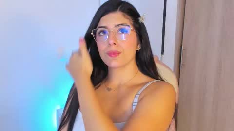 Anastacia online show from 02-11-26, 11:04