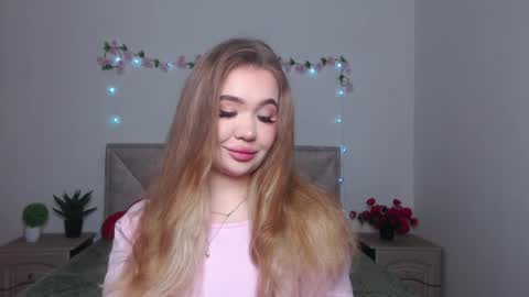 anastacyyellig online show from 04-19-26, 08:44