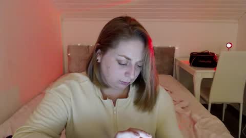 Snapshot of andorphina chatting on 01-09-26, 12:35 Andorphin online show from 01-09-26, 12:35
