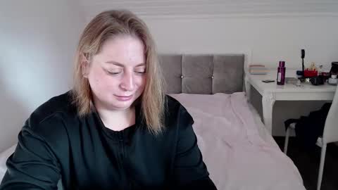 Snapshot of andorphina chatting on 01-13-26, 12:43 Andorphin online show from 01-13-26, 12:43