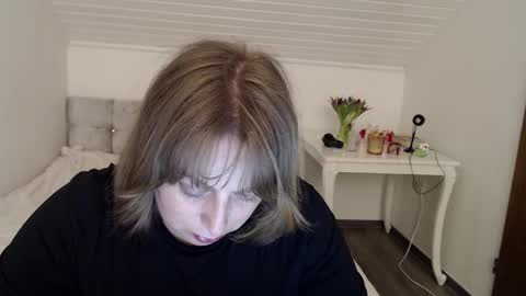 Snapshot of andorphina chatting on 02-13-26, 10:39 Andorphin online show from 02-13-26, 10:39