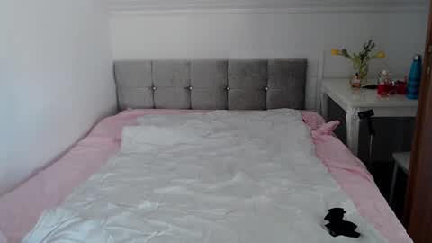 Snapshot of andorphina chatting on 02-27-26, 08:14 Andorphin online show from 02-27-26, 08:14