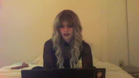Snapshot of andralastt chatting on 07-04-26, 04:40 andralastt online show from 07-04-26, 04:40