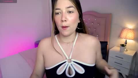 Andrea online show from 11-18-25, 08:24