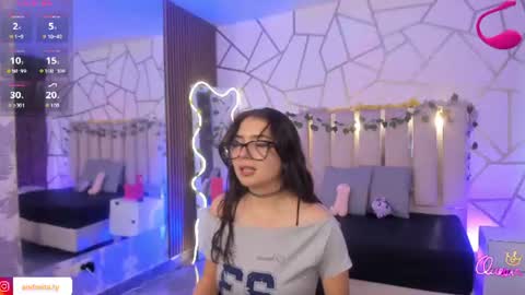 andrea_tay1 online show from 07-23-26, 07:12