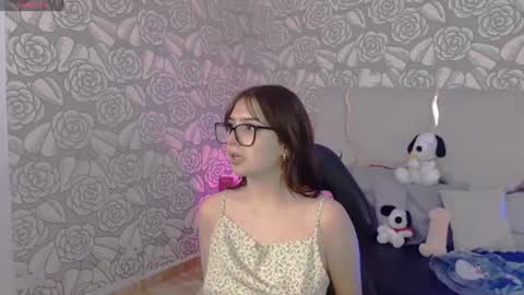 andrea_tay1 online show from 08-07-26, 11:56