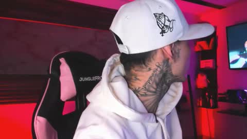 Snapshot of andrees_s chatting on 02-24-26, 12:03 andrees_s online show from 02-24-26, 12:03