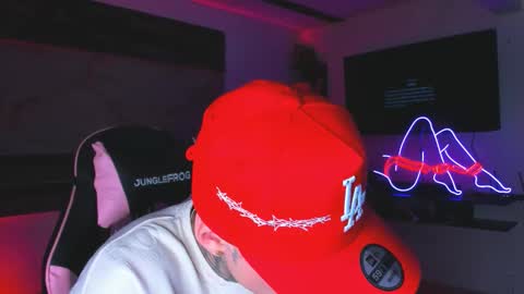 Snapshot of andrees_s chatting on 03-07-26, 12:02 andrees_s online show from 03-07-26, 12:02