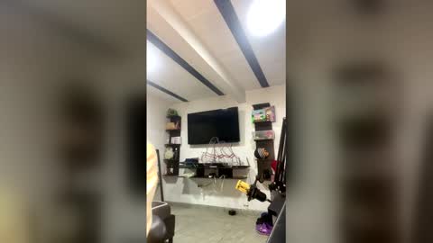 Snapshot of andrees_s chatting on 03-17-26, 12:08 andrees_s online show from 03-17-26, 12:08