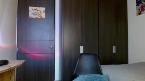 Snapshot of andreew_santana chatting on 10-02-25, 01:29 Andrew online show from 10-02-25, 01:29