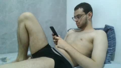 andres129494 online show from 04-18-26, 02:15