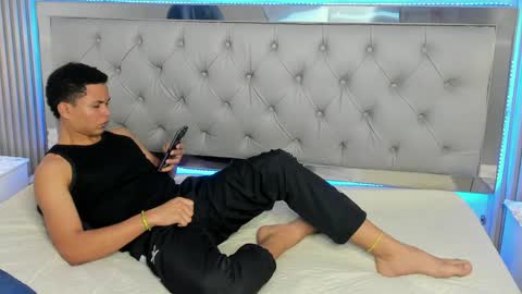 IM ANDRES online show from 04-30-26, 01:23