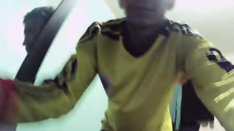 andrescaraballo18 online show from 10-27-25, 12:36