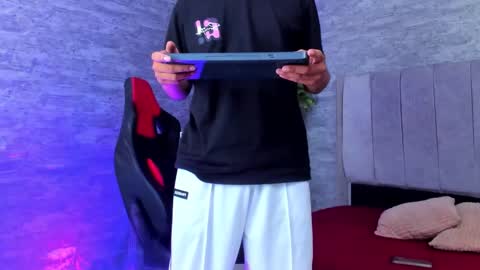 Andres  online show from 01-10-26, 11:23