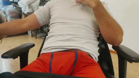 andresmidnight online show from 05-19-26, 04:35