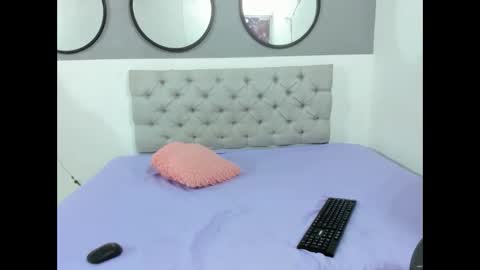 Snapshot of andress_king chatting on 02-08-26, 01:31 Sophie online show from 02-08-26, 01:31