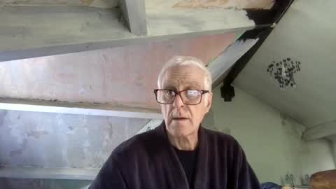 Snapshot of andrew160258 chatting on 06-11-26, 12:14 Andrew online show from 06-11-26, 12:14