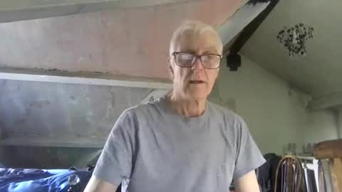 Snapshot of andrew160258 chatting on 06-16-26, 11:35 Andrew online show from 06-16-26, 11:35