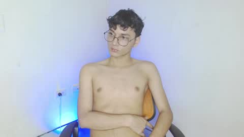 andres online show from 11-17-25, 07:52