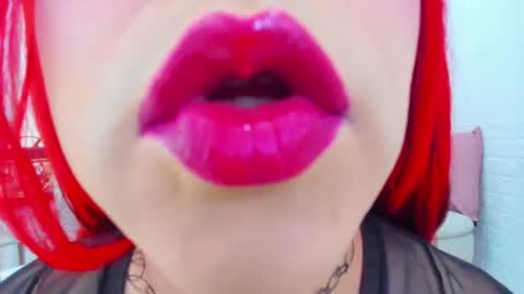 Snapshot of andrew_taylor0 chatting on 06-20-26, 02:03 Andrew Taylor0 online show from 06-20-26, 02:03