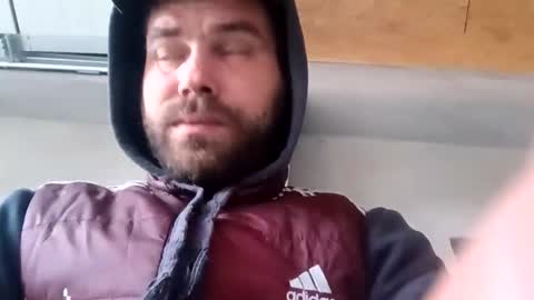 Snapshot of andrey21q chatting on 10-07-25, 08:22 andrey21q online show from 10-07-25, 08:22