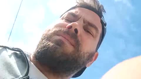 Snapshot of andrey21q chatting on 10-11-25, 08:13 andrey21q online show from 10-11-25, 08:13