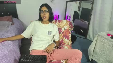 Snapshot of andromedashine chatting on 05-16-26, 04:20 vero paez online show from 05-16-26, 04:20