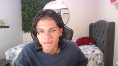 andy_dan1 online show from 02-05-25, 06:59