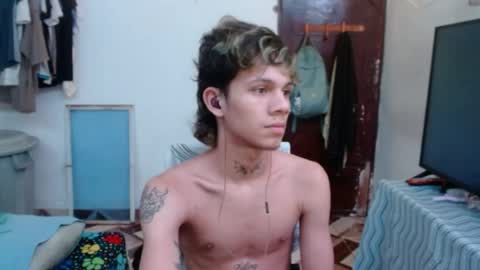 andy_dan1 online show from 05-25-26, 07:47