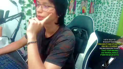 Snapshot of andy_gray01 chatting on 04-11-26, 02:27 Andy Gray online show from 04-11-26, 02:27