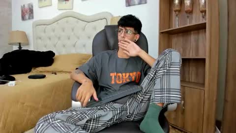 andyxibrat online show from 05-21-26, 06:59