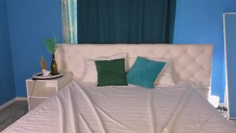 Snapshot of anellyball_ chatting on 06-23-26, 01:03 Anelly online show from 06-23-26, 01:03