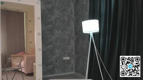 Snapshot of anellyball_ chatting on 07-20-26, 10:39 Anelly online show from 07-20-26, 10:39