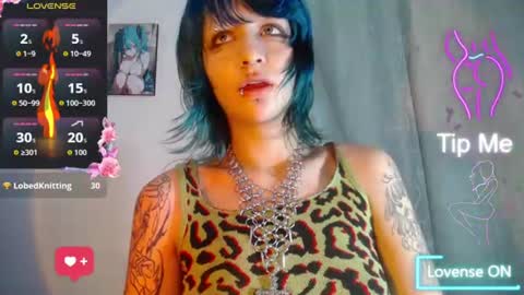 Snapshot of angel__dreams chatting on 06-19-26, 05:12 ANGEL online show from 06-19-26, 05:12