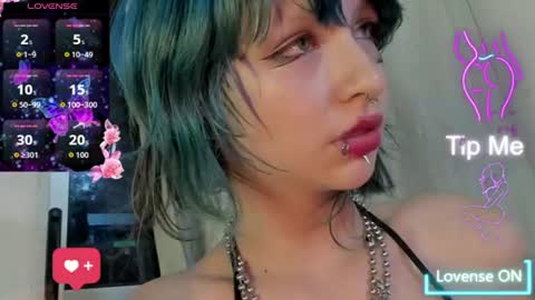 Snapshot of angel__dreams chatting on 06-24-26, 05:50 ANGEL online show from 06-24-26, 05:50