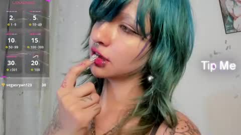 Snapshot of angel__dreams chatting on 07-11-26, 03:53 ANGEL online show from 07-11-26, 03:53