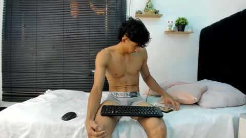 Snapshot of angel_boy0 chatting on 05-30-26, 08:50 angel_boy0 online show from 05-30-26, 08:50