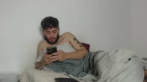 Snapshot of angel_damons_ chatting on 06-19-26, 01:37 Angel Damons online show from 06-19-26, 01:37