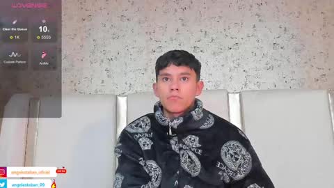 ngel Esteban  online show from 02-15-25, 10:22