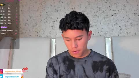 ngel Esteban  online show from 02-22-25, 07:12