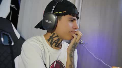 angel_luna0 online show from 06-09-26, 05:19