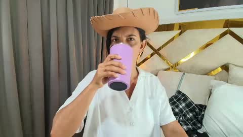 Nicolle  online show from 05-29-26, 11:19