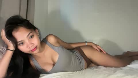 angel_petite07 online show from 03-19-26, 07:56
