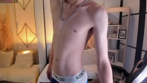 Angel online show from 04-26-26, 08:50