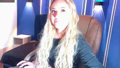 Angel online show from 04-17-26, 01:03