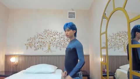 Angel  online show from 11-12-25, 10:52