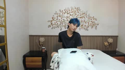 Angel  online show from 11-17-25, 01:44