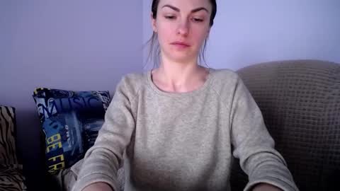 Zoe online show from 03-06-26, 10:23