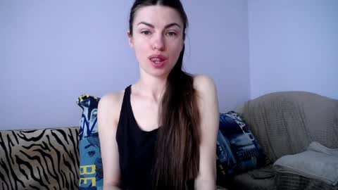 Zoe online show from 05-18-26, 11:05